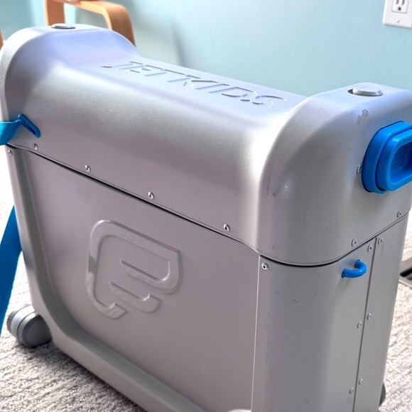 Stokke JetKids BedBox for Elevated Travel 🛴✈️😴 - Picture 4 of 5